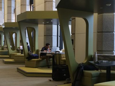 Photo of the group study hubs on the fourth floor of the Faculty of Information.