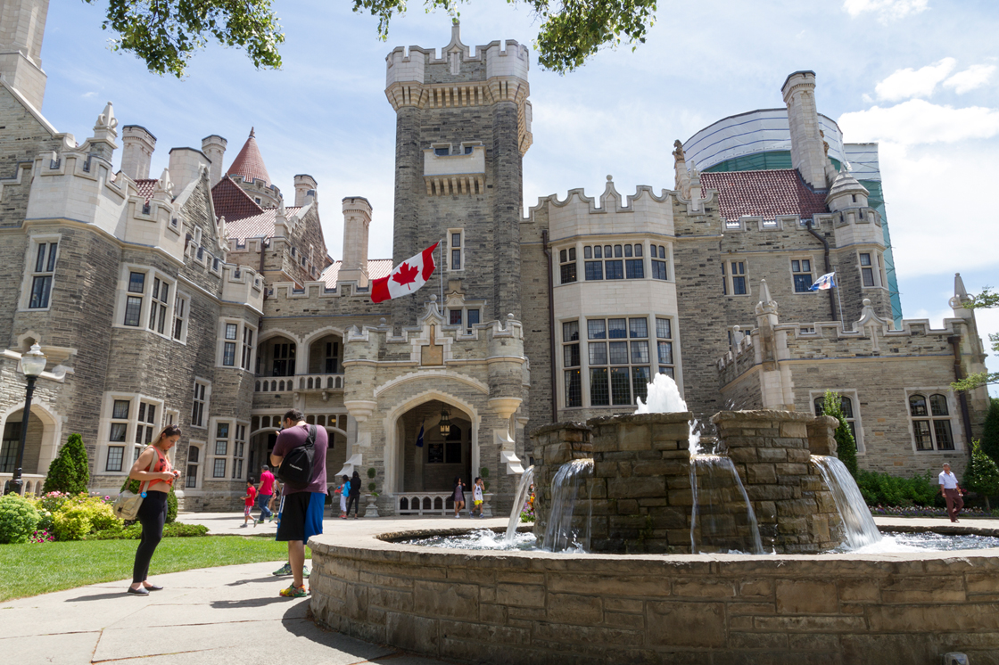 Casa Loma 2